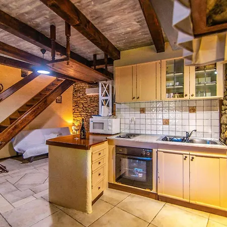 Villa Marelica By